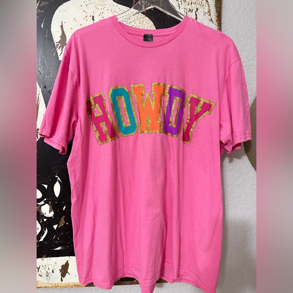 Collegiate Glitter letter HOWDY Tee